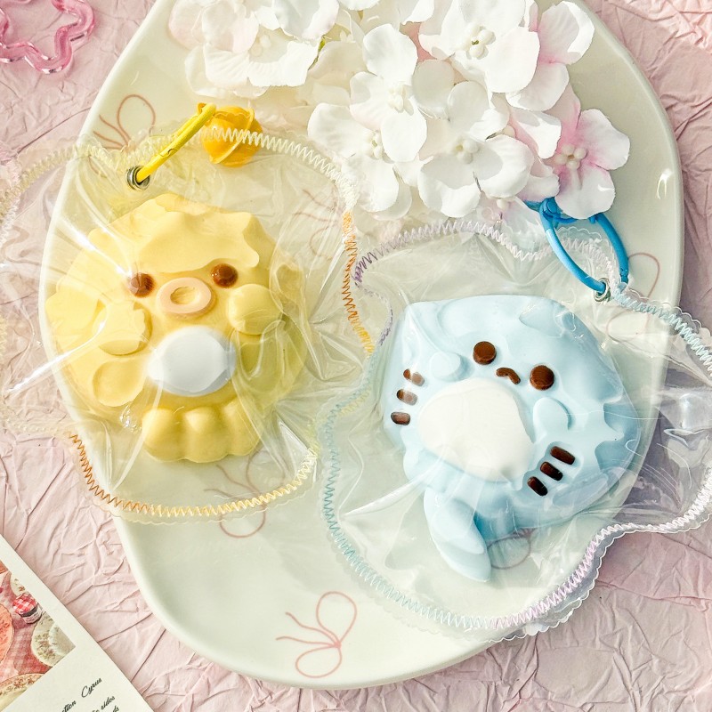 Handmade food-grade silicone Marine animal sewing packaging stress-relieving toy, Kneading Fun Stress-relieving toy, a stress-relieving magic tool Application Scenario