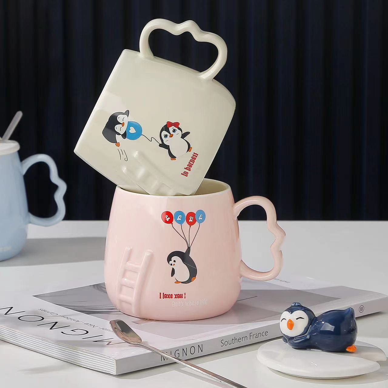 Ceramic cup with lid, creative cartoon three-dimensional relief penguin mug, office home, student gift and souvenir Specification image