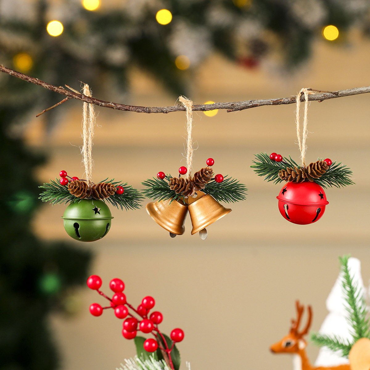 New Christmas tree bell pendant with pinecone wind chime Christmas tree pendant, Christmas decoration details Picture