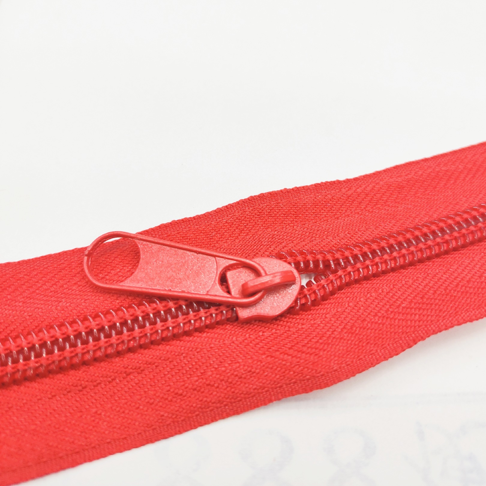 拉链头/塑料拉头/箱包开模拉头拉片/开模现货拉头/箱包开模拉头细节图