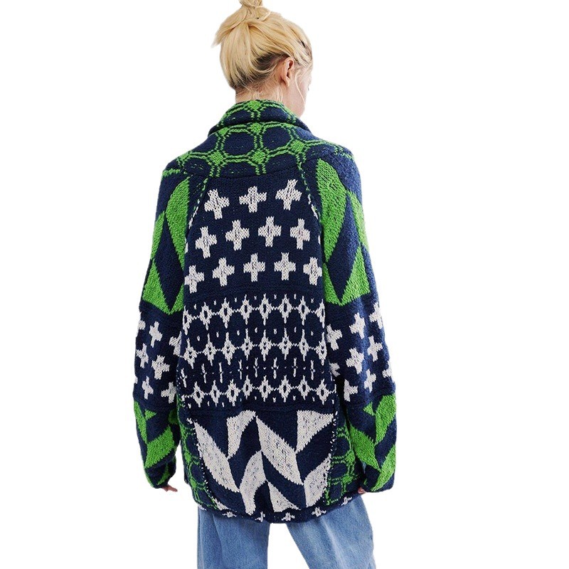 2024 Cross-border European and American Autumn/Winter new knitted sweater Y2K Abstract print lapel loose long-sleeved knitted sweater for women Item Picture