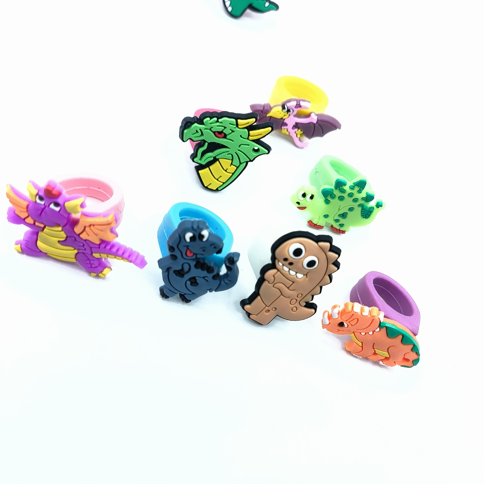 卡通PVC恐龙戒指 创意软胶公仔指环批发 恐龙图案软胶儿童戒指细节图