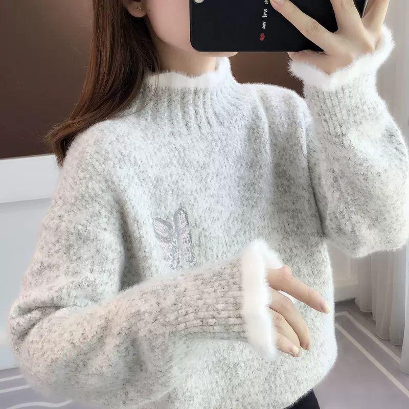 2026 New style of women's autumn and winter thickened sweater, 12-17 middle school and high school students, semi-high neck, versatile and laid-back base layer
