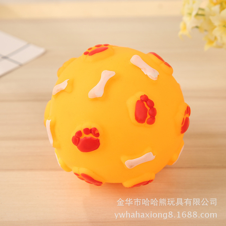 Creative pet toy balls, dog training toys, new pvc footprint balls, manufacturer wholesale pet dogs Application Scenario