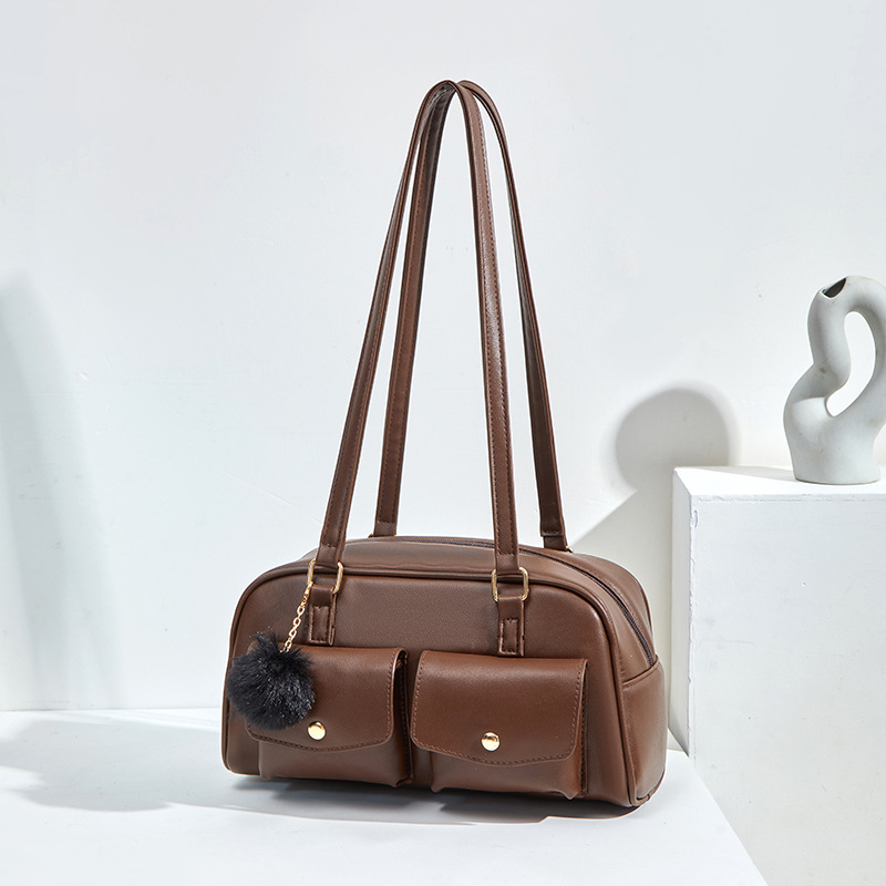 ladies bags 2025 Quality Women's Bag Factory Wholesale, Large capacity shoulder Bag, Light Luxury Camera Bag Application Scenario