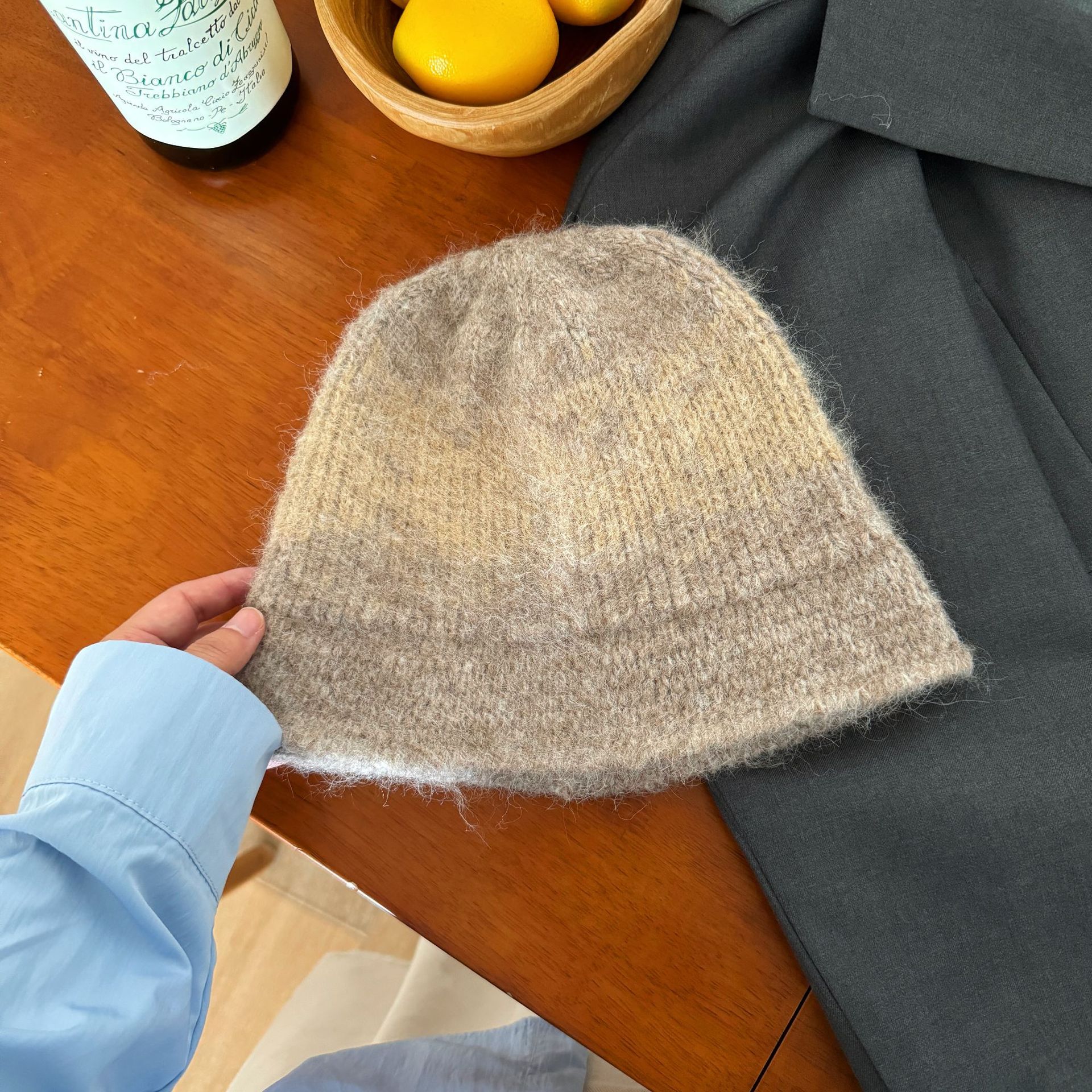 A Japanese-style retro knitted woolen hat for warmth in spring, autumn and winter, a fisherman's hat that can show off your face without makeup, a versatile fisherman's hat Application Scenario