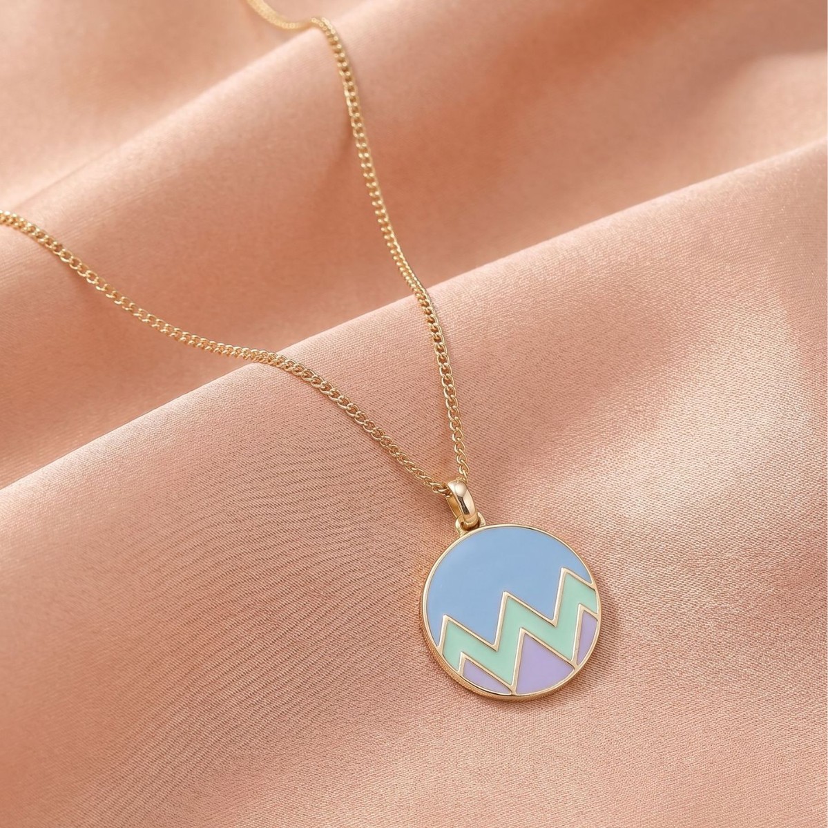 Dopamine oil drop round pendant necklace, retro and niche pendant, blue, green and purple color combination neck chain, European and American cross-border jewelry details Picture