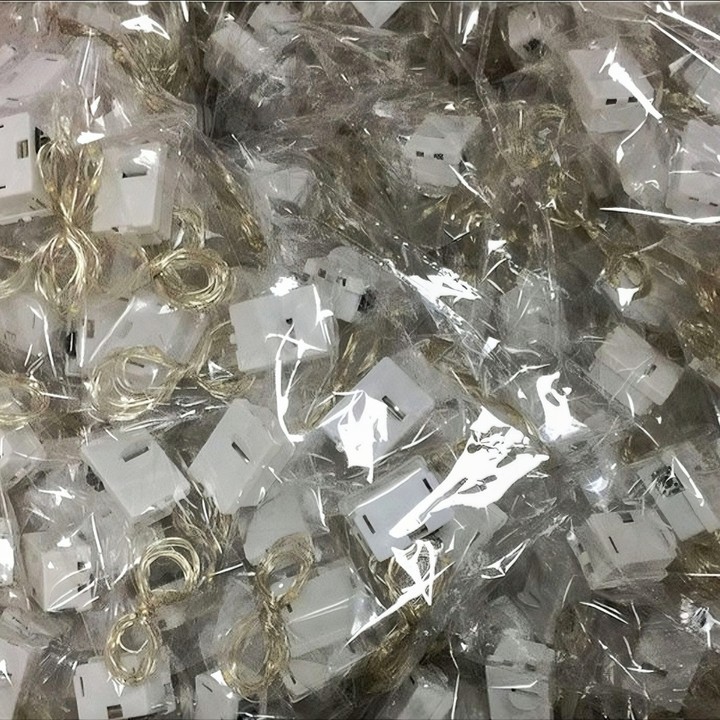 LED面板灯实物图