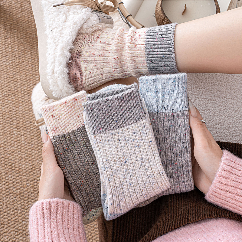 秋冬季新款羊毛袜子女中筒袜加绒加厚保暖点子纱拼色羊绒堆堆袜女细节图