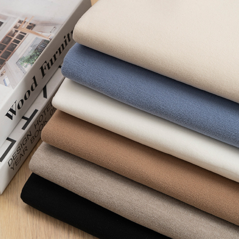 Genuine Fleece Yifei warm short-sleeved T-shirt for men, round-neck long-staple cotton acrylic 5A antibacterial winter warm T-shirt for men details Picture