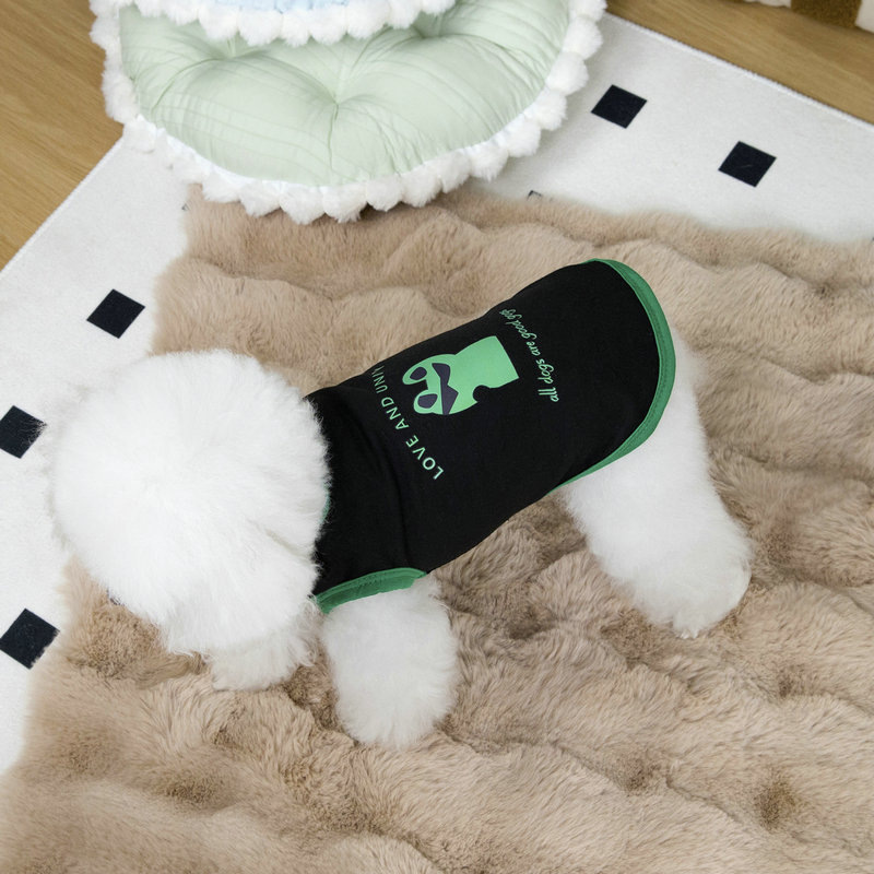 Dogs, pet cats, Teddy poodles, Chihuahuas, Bichon Frises, small clothes, spring and summer outfits, unity vests, puppies Application Scenario