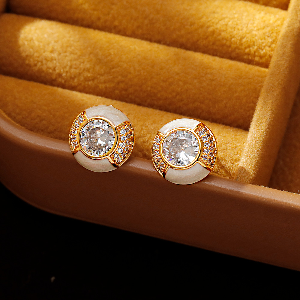 Hyacinth925 agujas de plata nicho francés ligero extravagancia delicados aretes moda temperamento adelgazar aretes 2025 nuevo estilo de moda moda