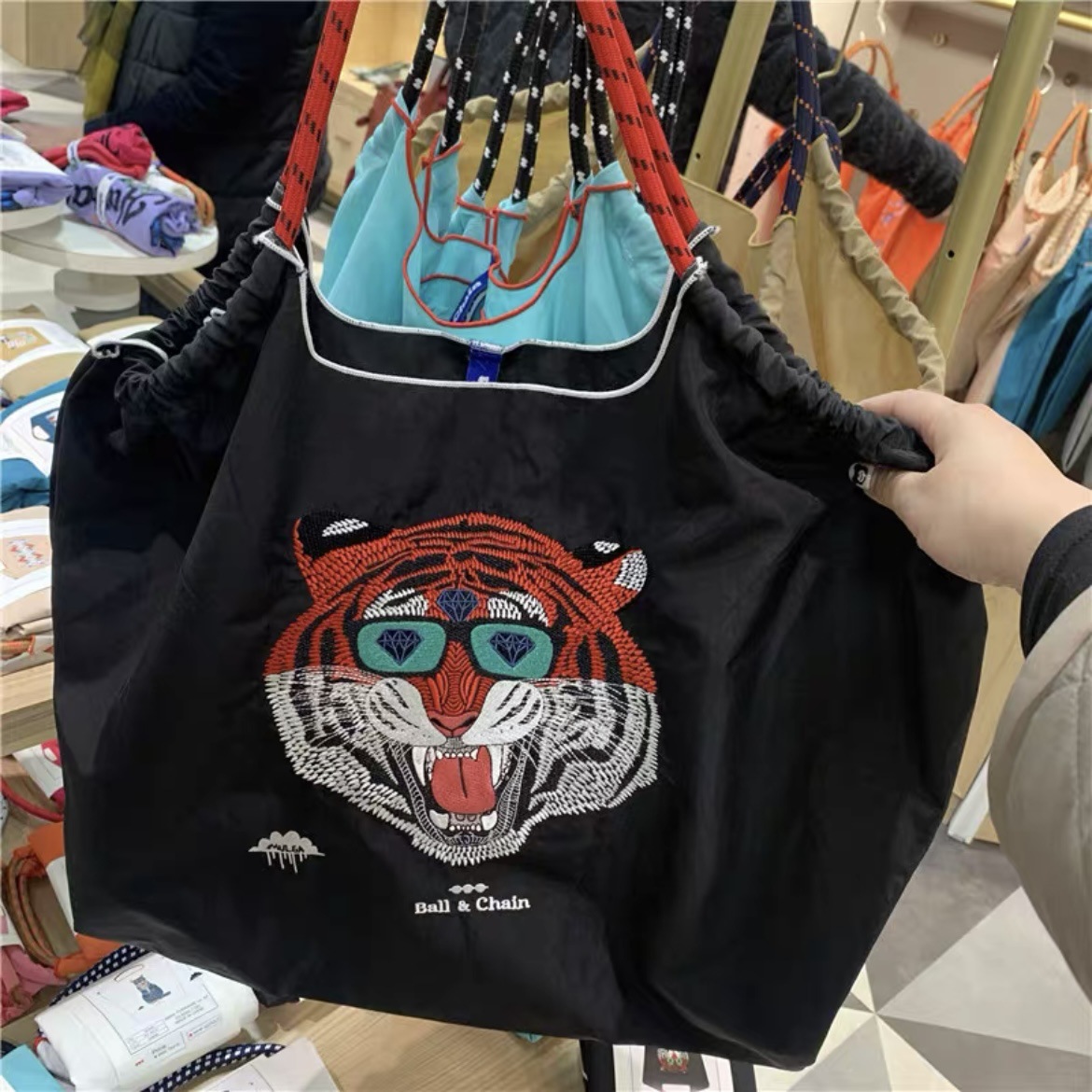 上衣细节图