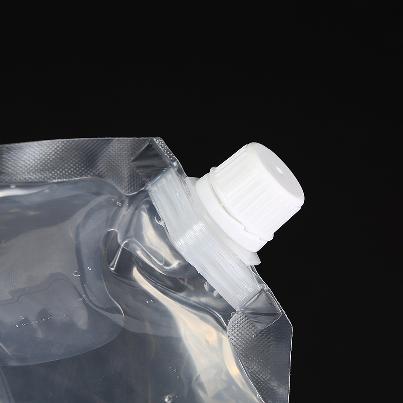 Wholesale of cross-border transparent wine repackaging spout bags, thickened takeout packaging soup bags, outdoor portable folding water storage bags details Picture