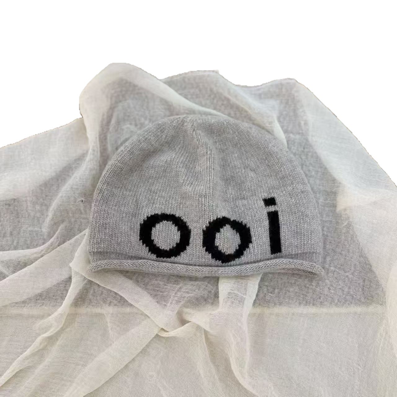 Wholesale of new embroidered rolled-up knitted hats for women in the autumn and winter of 2025 from South Korea, American street hip-hop cold hats, pile hats Item Picture