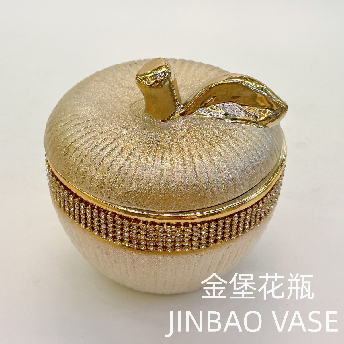 Apple-shaped light luxury electroplated ceramic storage tank with diamonds, snack and dried fruit storage box, creative gold decorative piece details Picture