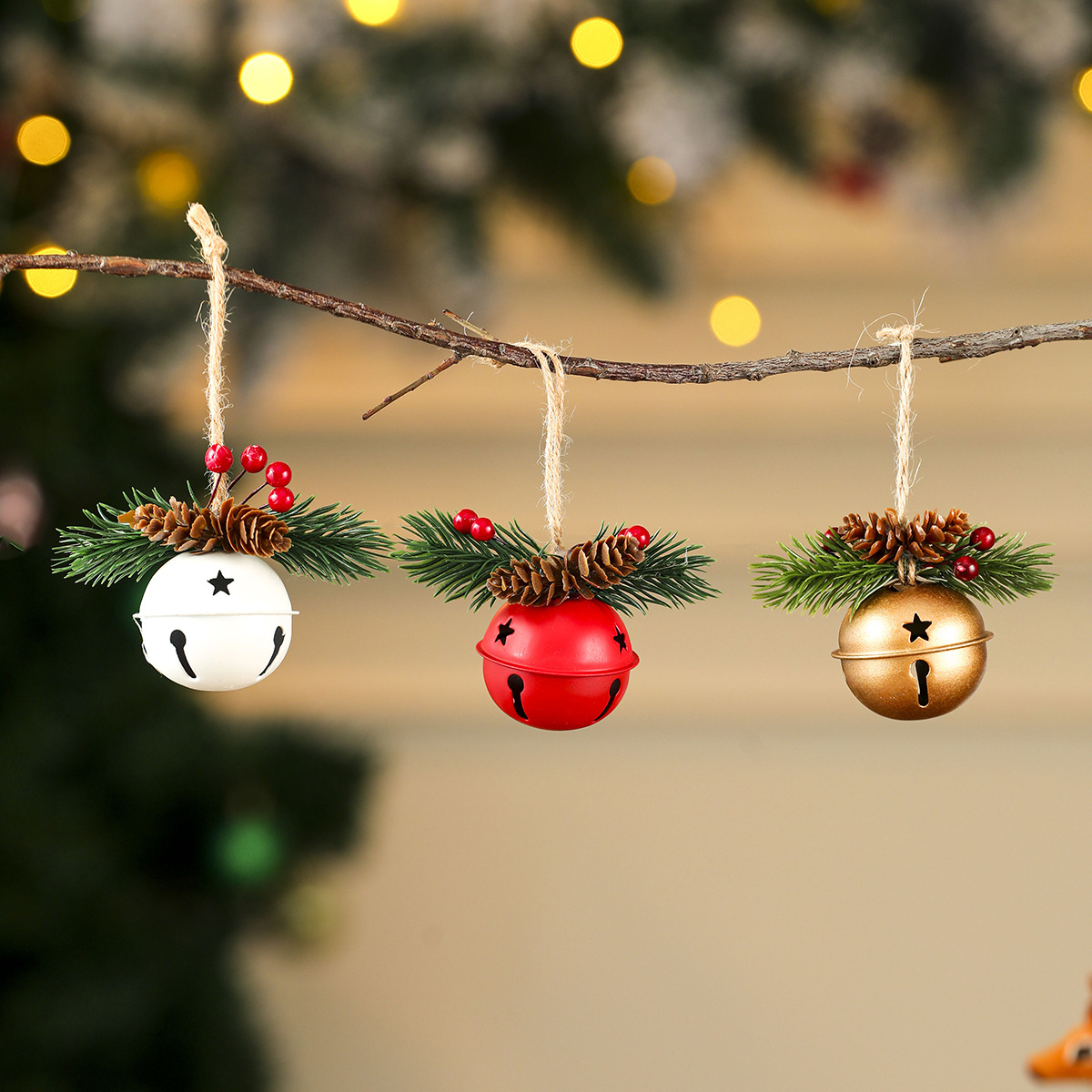 New Christmas tree bell pendant with pinecone wind chime Christmas tree pendant, Christmas decoration Specification image