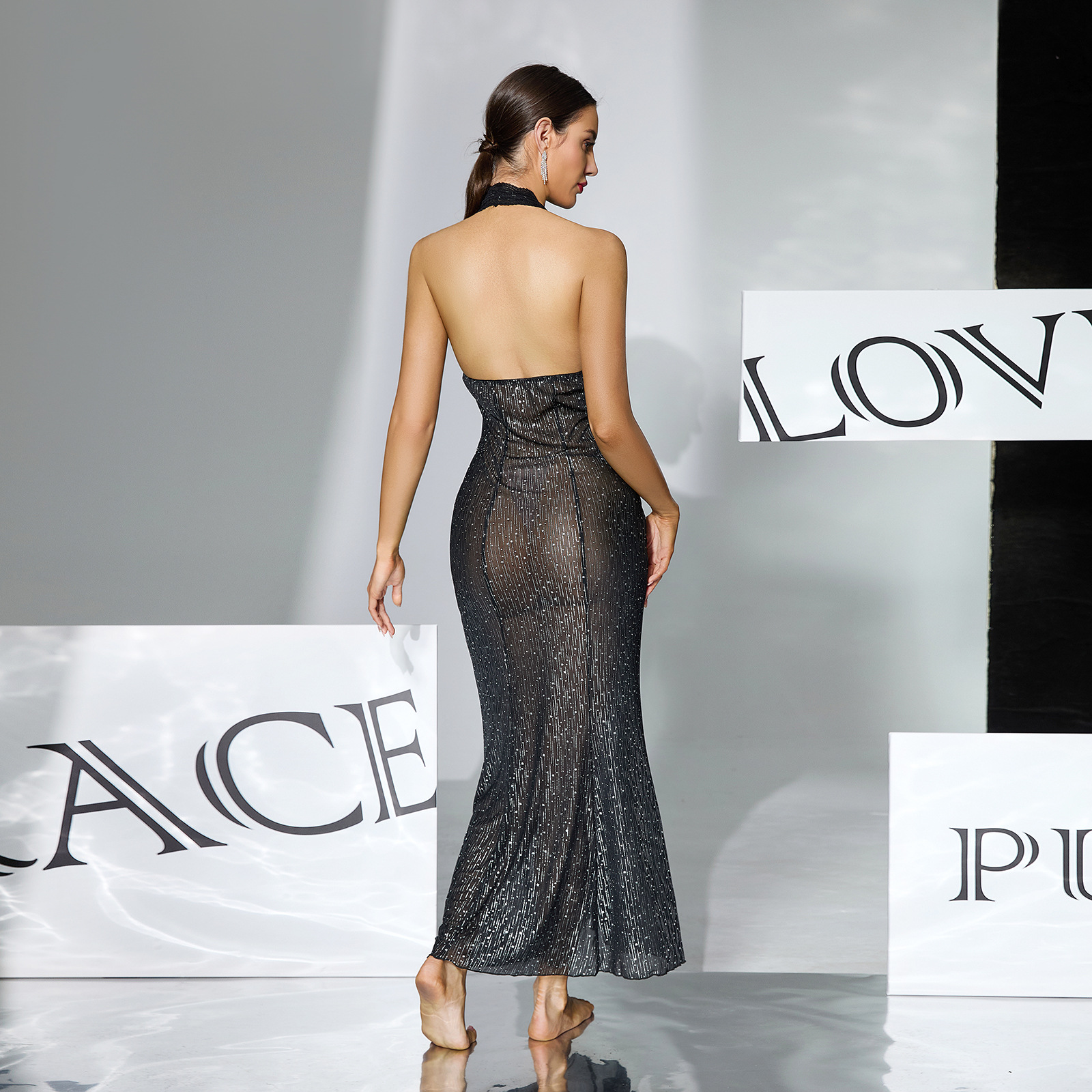 Black silk see-through dress for export, neckline, deep V-neck, backless, slim fishtail, sexy sleeping dress 1155 Specification image