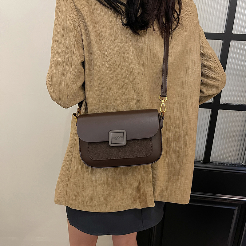 Cross-border elegant ladies' single-shoulder bag, women's bag 2026 new style, a popular and trendy small square bag, retro and high-end crossbody bag details Picture