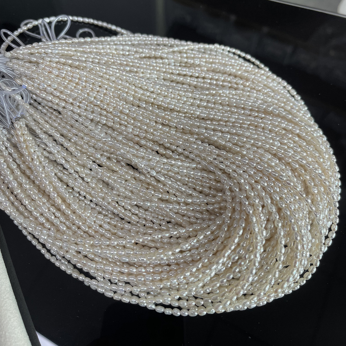 DIY semi-finished beads of 2-2.5mm3A ultra-fine pearl Aurora with a cool white light natural freshwater pearl Application Scenario