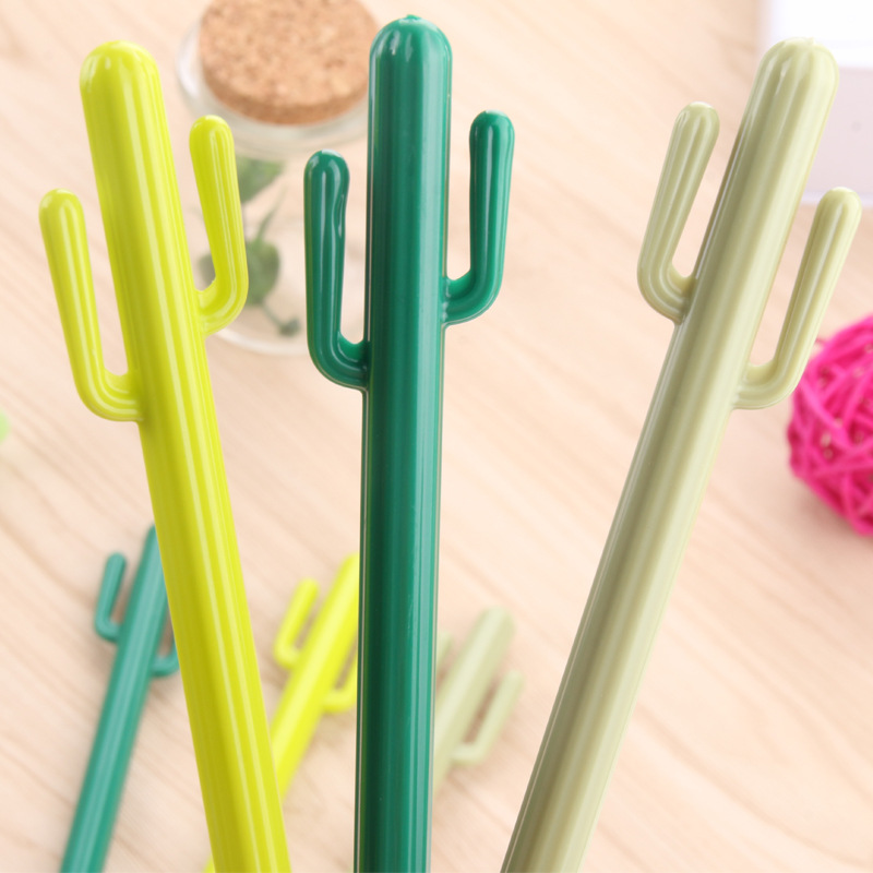 Creative and simple Chinese-style bamboo gel pen, cute and creative black 0.5 smooth quick-drying signature gel pen Application Scenario