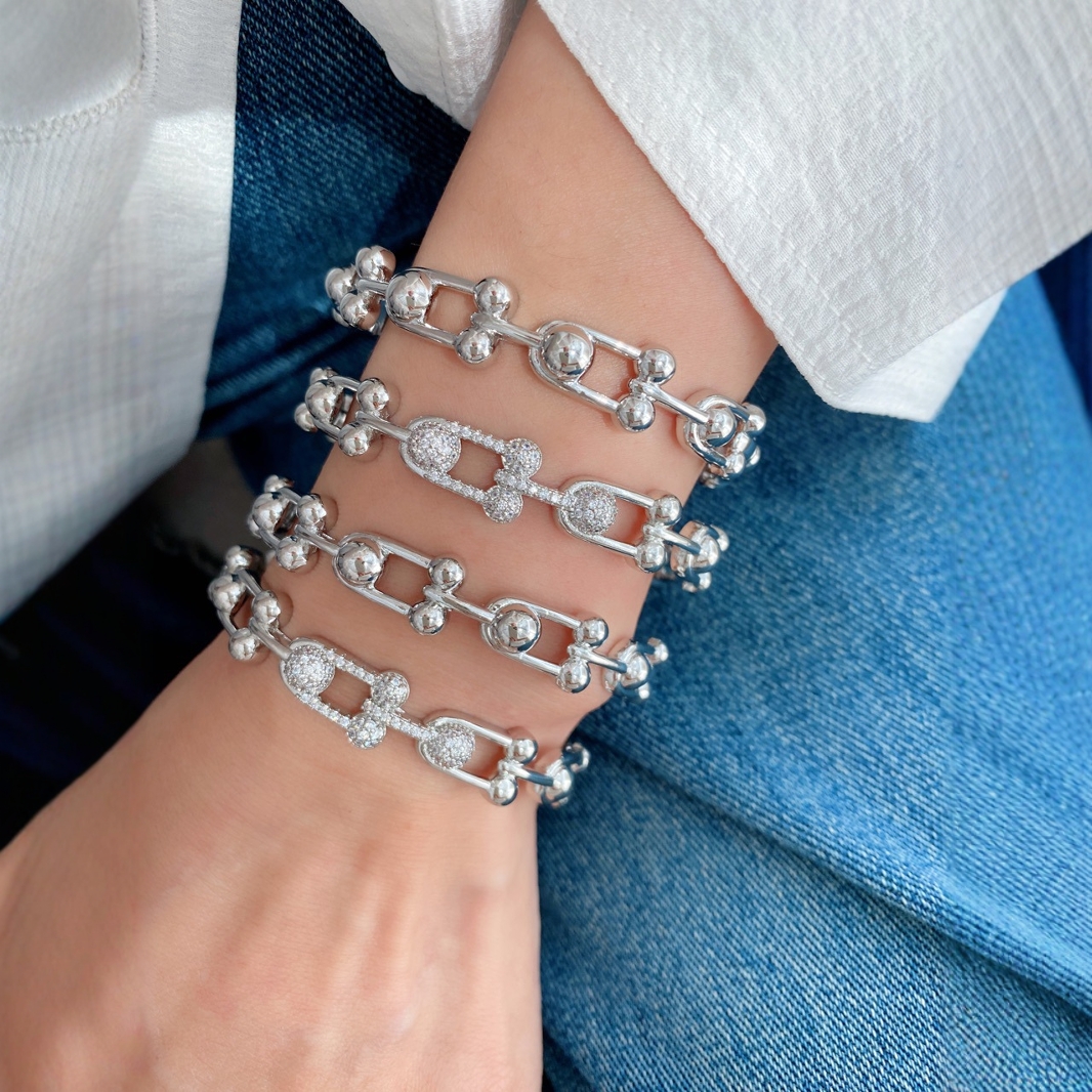 Korean style simple and fashionable hollowed-out U-shaped letter bracelet, fresh and clean women's wristband open ring wholesale