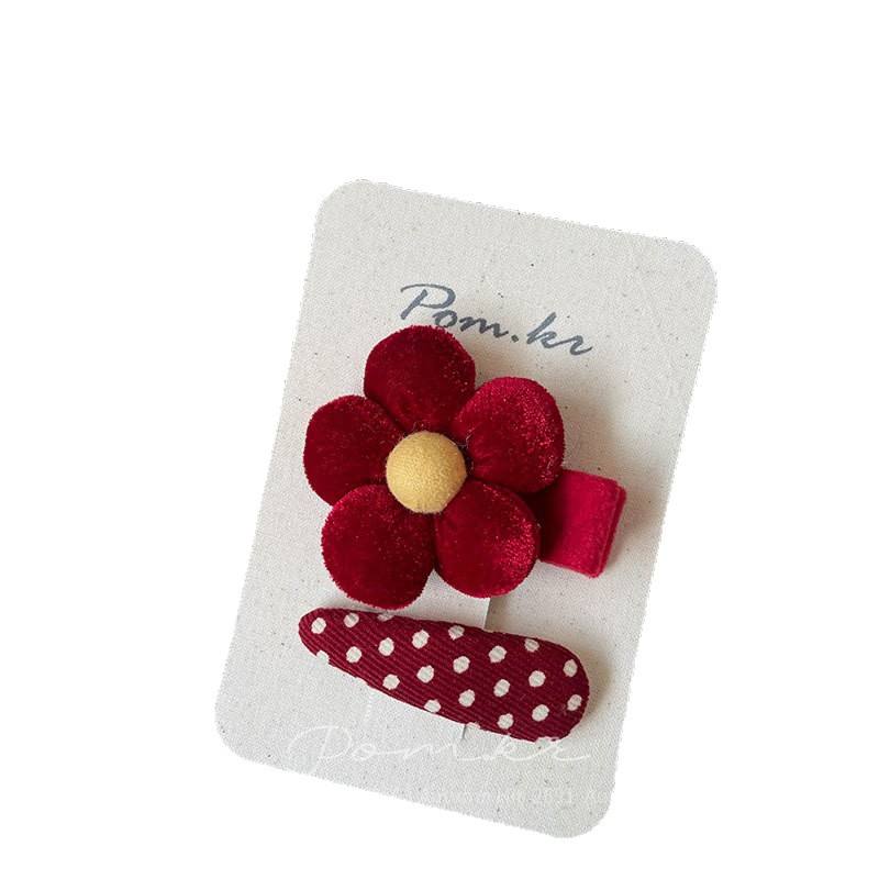 New Korean-style sweet red flower fabric hair clips, handcrafted children's side fringed bangs clips, versatile hair accessories, red girl hair clips, velvet check pattern, flower polka dot bow style, daily cute and exquisite outfit accessories Item Picture