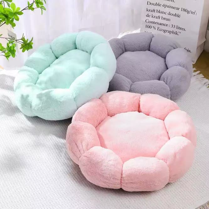 Pet beds, round flower beds, winter warm plush cat beds, all-season dog beds, cross-border wholesale of dog beds Specification image