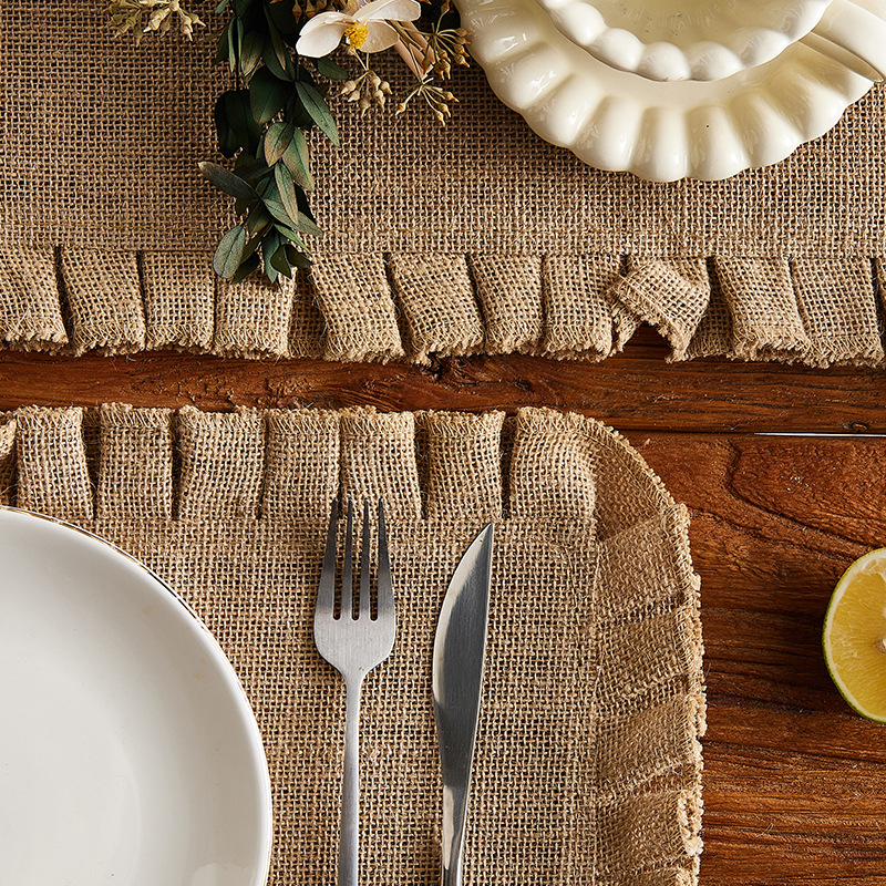 Amazon's best-selling natural and eco-friendly table MATS, ruffled woven jute placemats, long placemats, coffee MATS, and heat insulation MATS Application Scenario