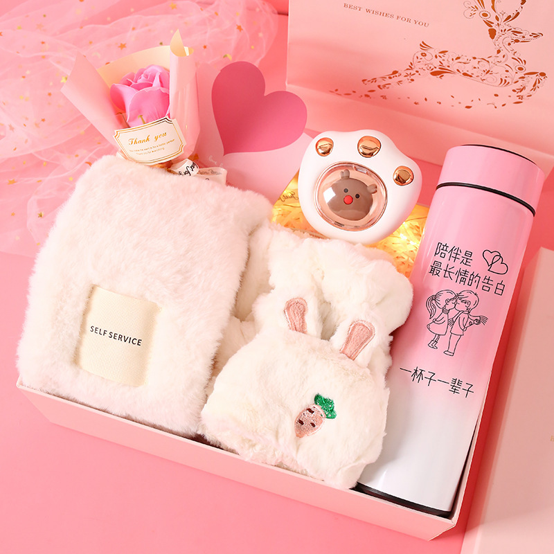Christmas gifts for my girlfriend: scarf, gloves, thermos cup, hand warmer, gift box set, creative and practical birthday presents full figure