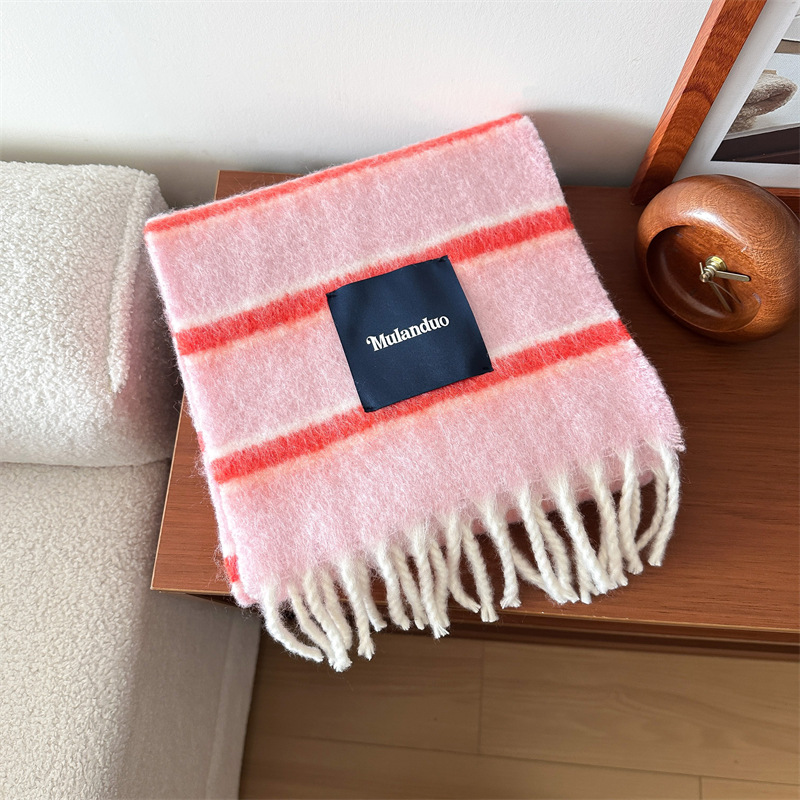 儿童围巾实物图