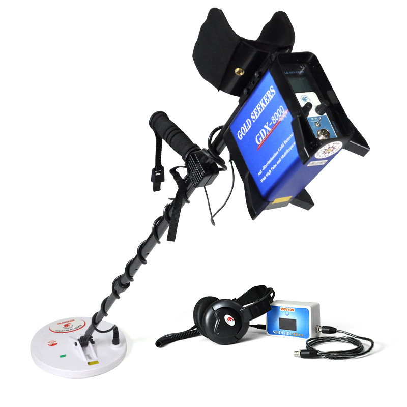 Gold detector, underground metal detector GDX8000, handheld treasure hunt detector Application Scenario