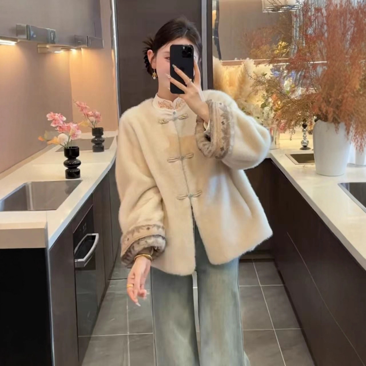 New Chinese-style winter clothing faux mink fur coat for women, autumn and winter with added fleece and thickening, Chinese-style light luxury overcoat details Picture