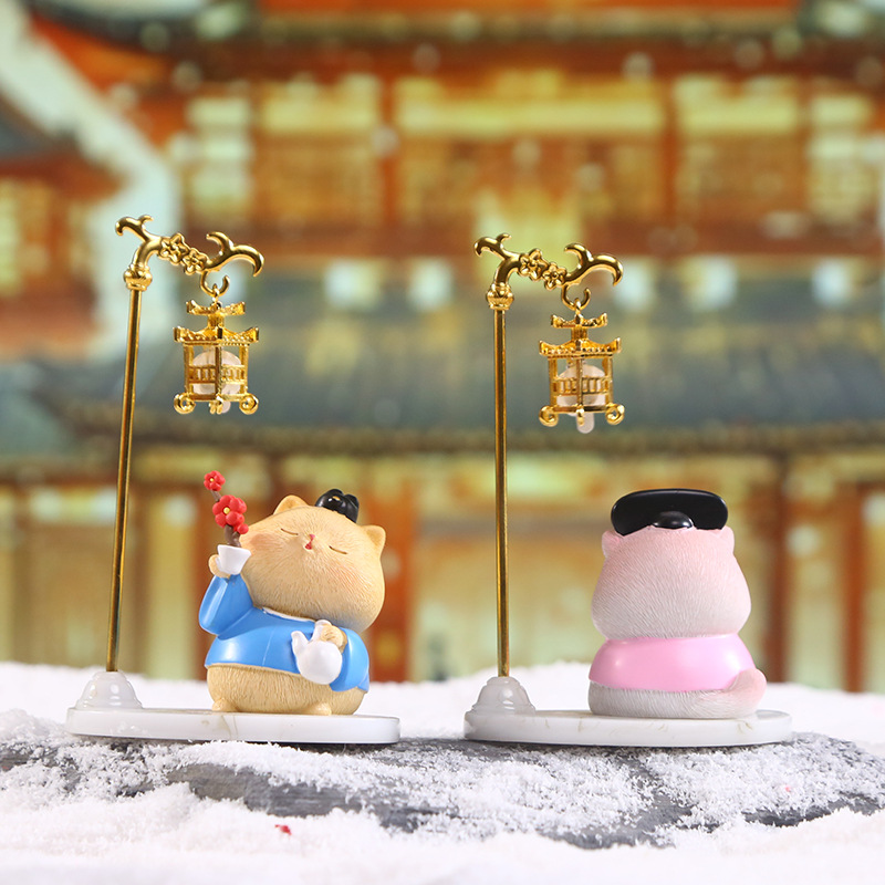 New "Miao Miao Long Live" small lamp ornament, cartoon and cute resin decorative handicraft, festival gift gift ornament details Picture