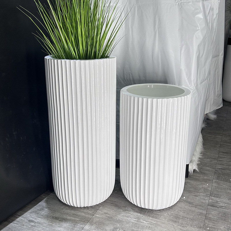 Nordic-style corrugated patterned tall vase, magnesium oxide bright white vertical patterned high-end ceramic flower pot, size combination style