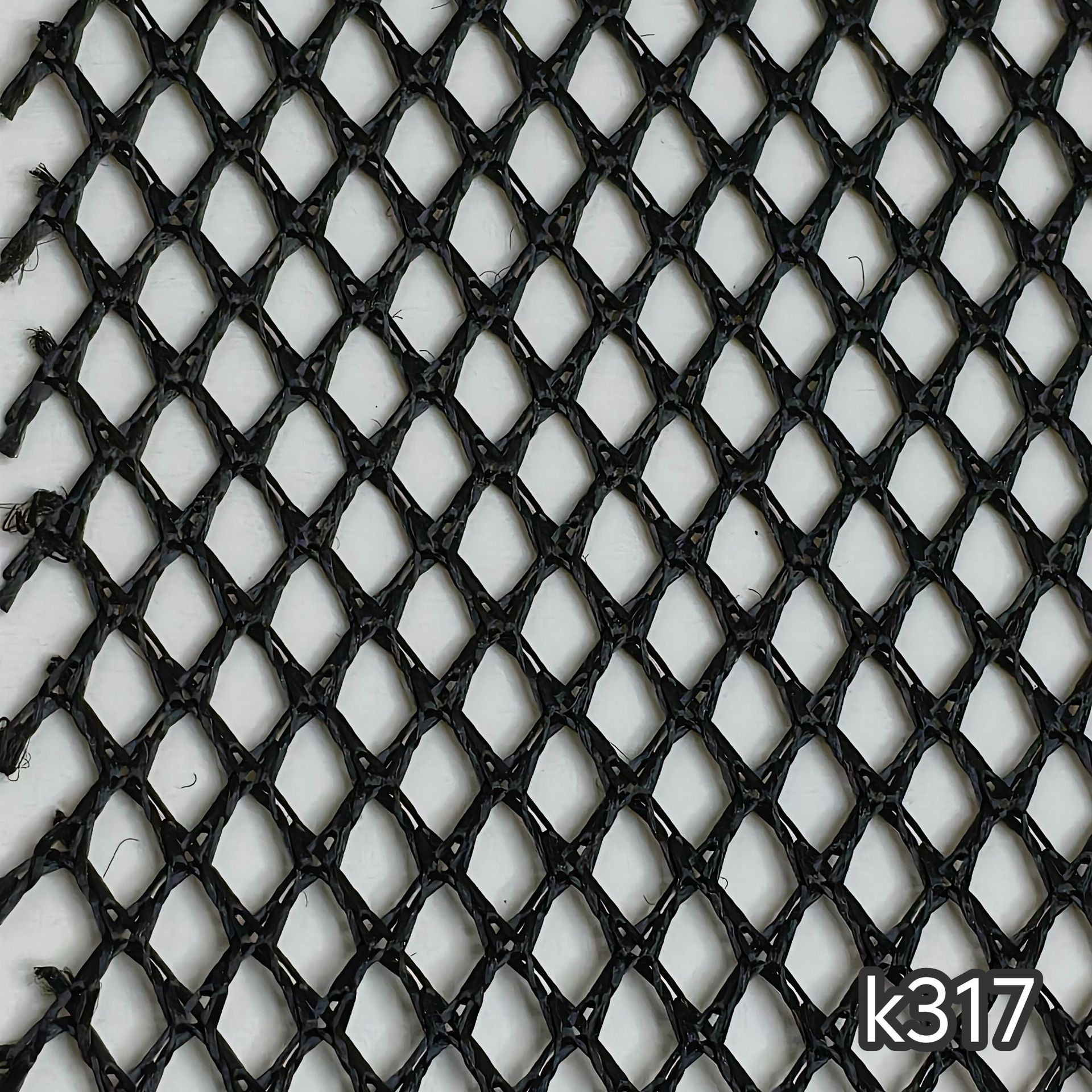 Polyester mesh fabric, mesh fabric, diamond-shaped shoe materials, luggage, children's strollers, toys, handbags, suitcases, sports backpacks, accessories, Daye luggage materials Item Picture