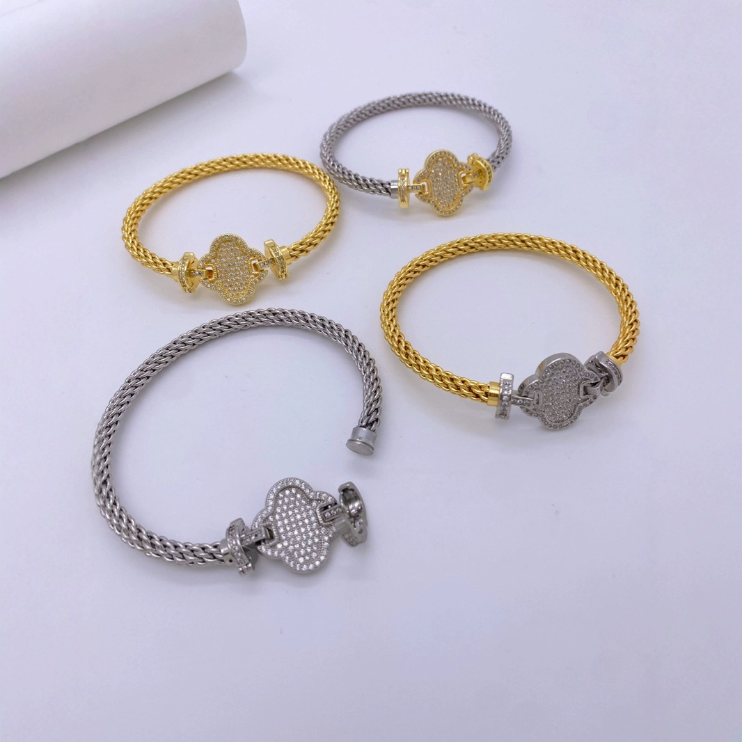 European and American cross-border high-end fashion micro-inlaid zircon four-leaf clover bracelet for women, gold-plated and fully inlaid zircon jewelry details Picture