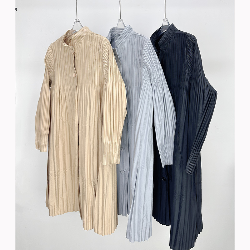 Miyake plisado mujer trench coat largo medio otoño invierno 2025 nuevo plisado korean edition commuter versátil trench coat Application Scenario