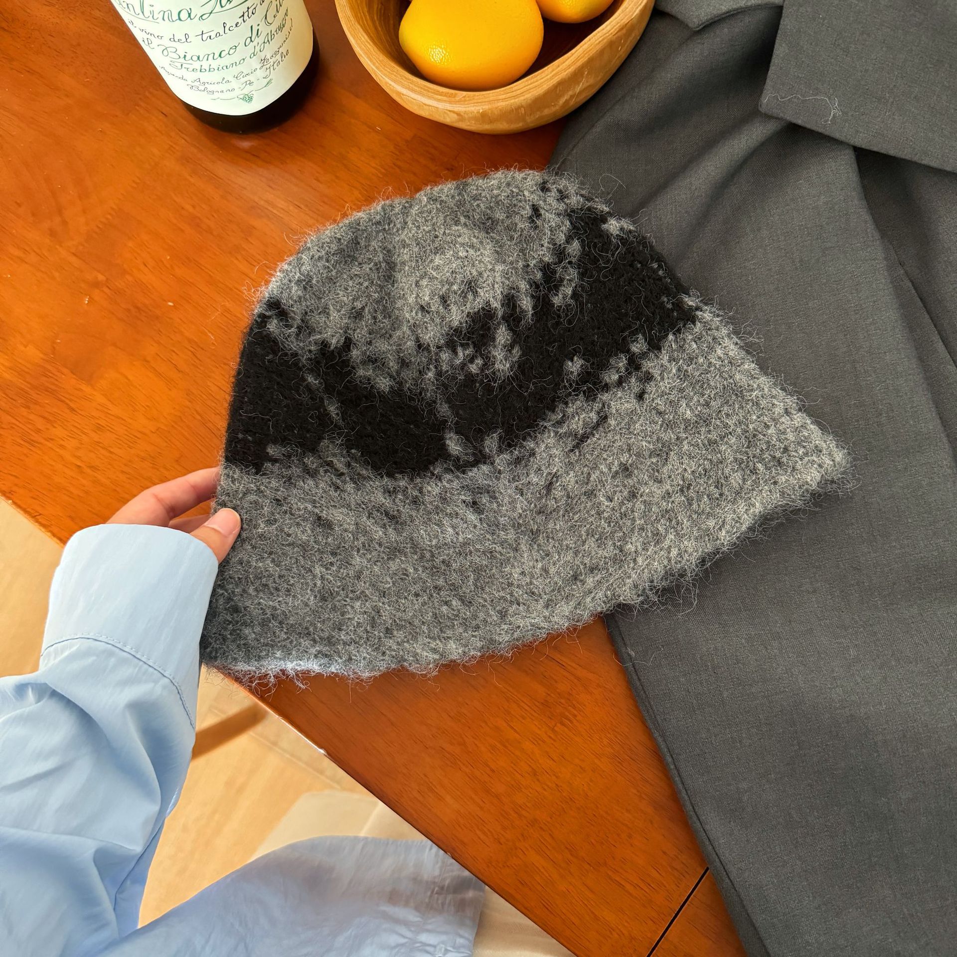 A Japanese-style retro knitted woolen hat for warmth in spring, autumn and winter, a fisherman's hat that can show off your face without makeup, a versatile fisherman's hat