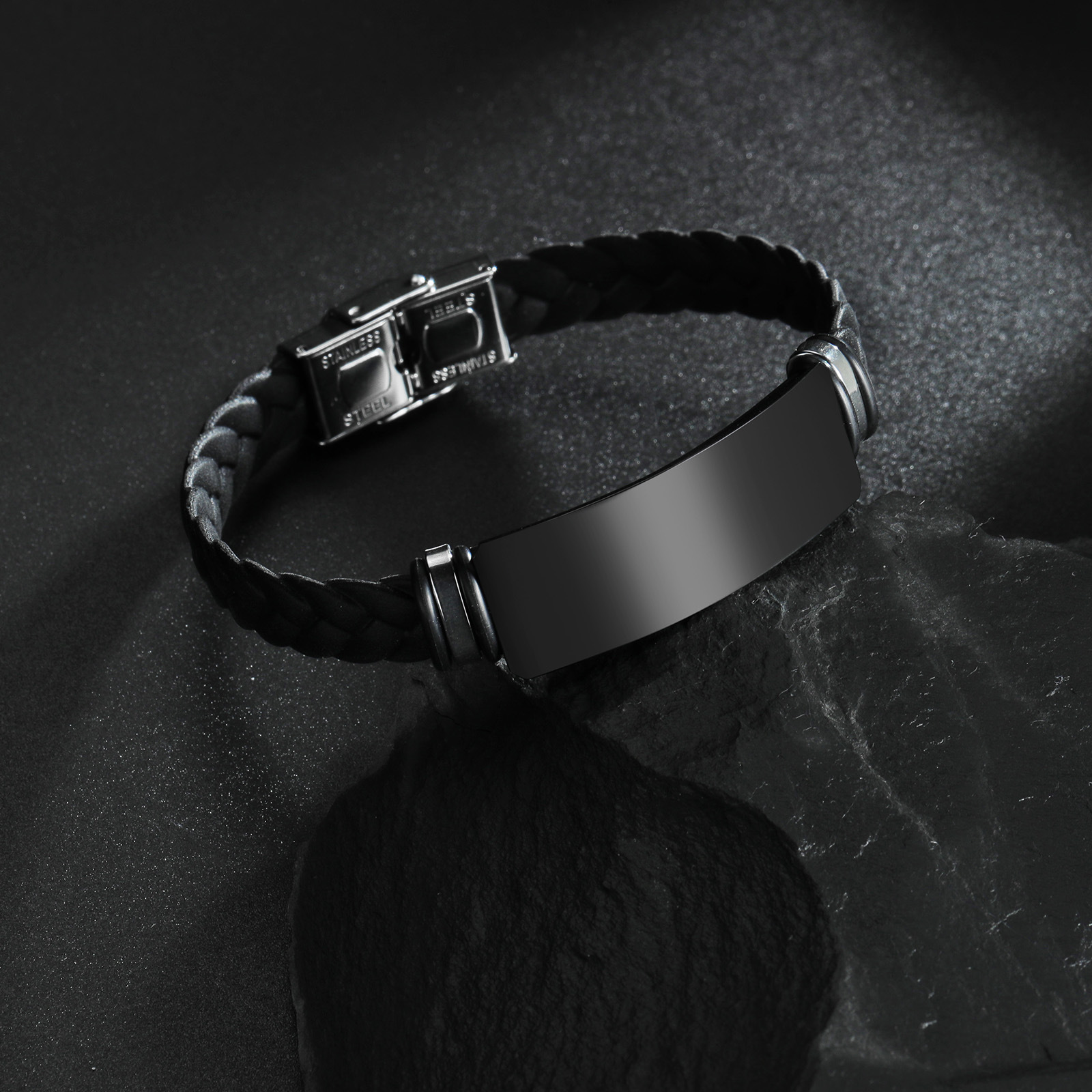 Amazon europa y Estados Unidos pareja simple twist trenzado de silicona pulsera de acero inoxidable espejo pulido se puede grabar el logotipo Specification image
