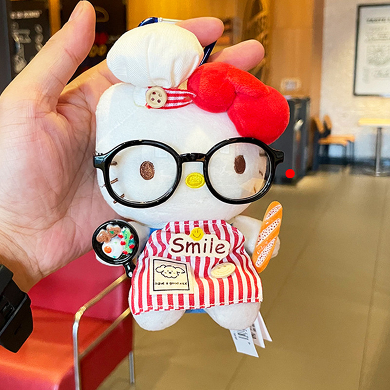 hellokitty plush figurines, official Hello Kitty small pendants, cute chef hats, aprons, bags, pendants and dolls
