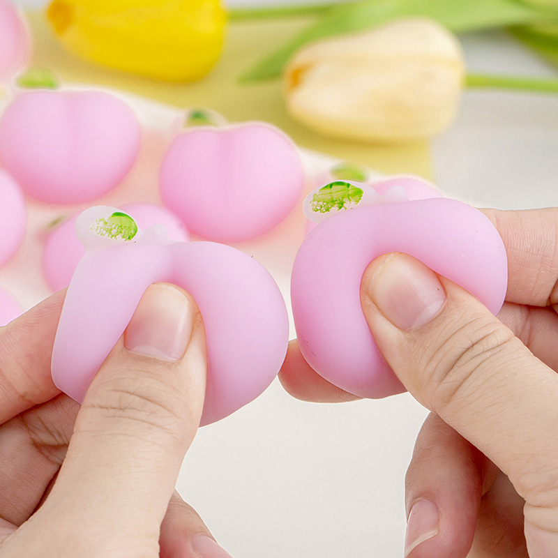 The best-selling super cute peach-shaped three-dimensional watermelon peach Pinching fun TPR soft rubber releases the adorable little bottom Specification image