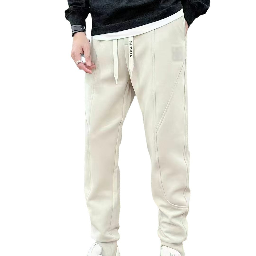 The new autumn and winter men's tapered sweatpants brand casual pants feature trendy styles that are form-fitting, comfortable and versatile Item Picture