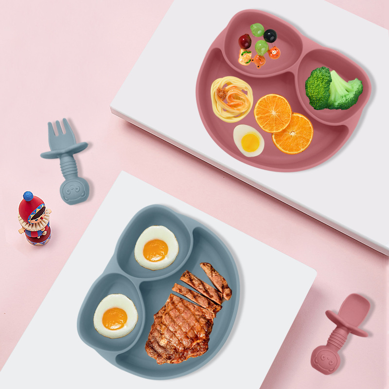 跨境食品级硅胶餐盘带吸盘婴儿叉勺套装防摔防烫宝宝喂养餐具现货