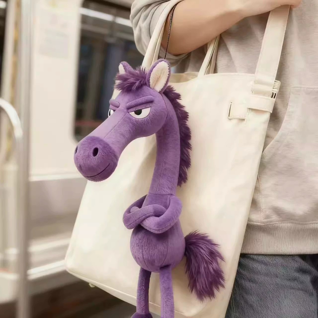 The plush toy of the Year of the Horse mascot, a selected aloof black horse doll, a creative plush toy, a cute children's trinket Specification image