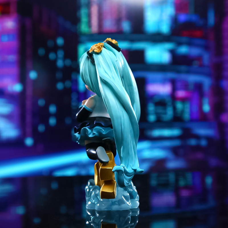 Virtual large-scale diva figurine, Hatsune Miku figurine model, landscape figurine, desktop figurine, resin handicraft details Picture