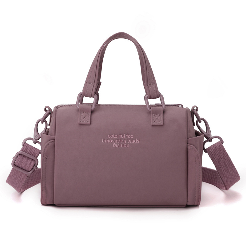 The new versatile nylon single-shoulder bag for women is a simple and casual handbag and a lightweight crossbody bag