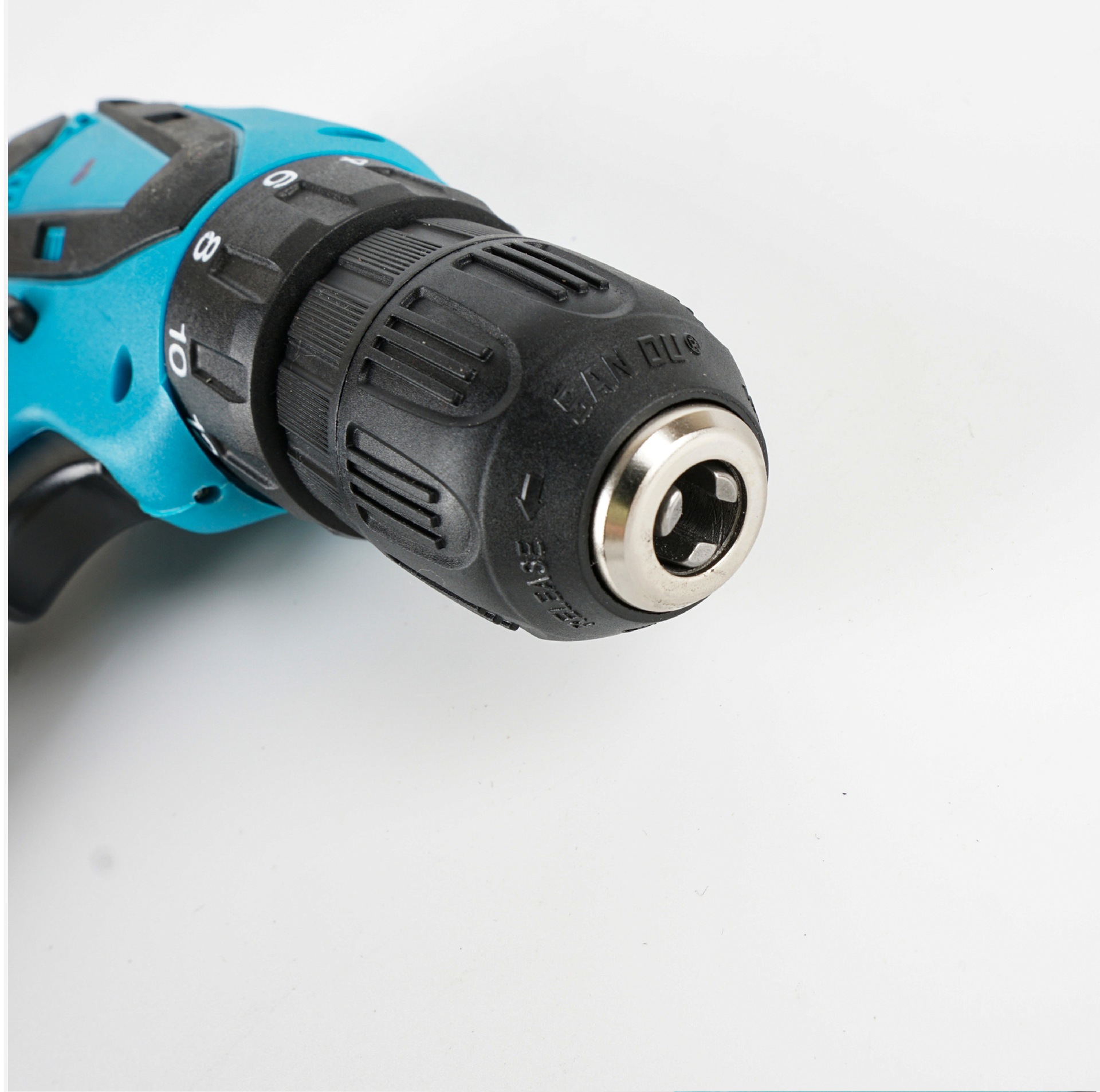 Household multi-functional handheld lithium battery drill, electric screwdriver tool set, rechargeable handheld lithium battery drill wholesale Application Scenario
