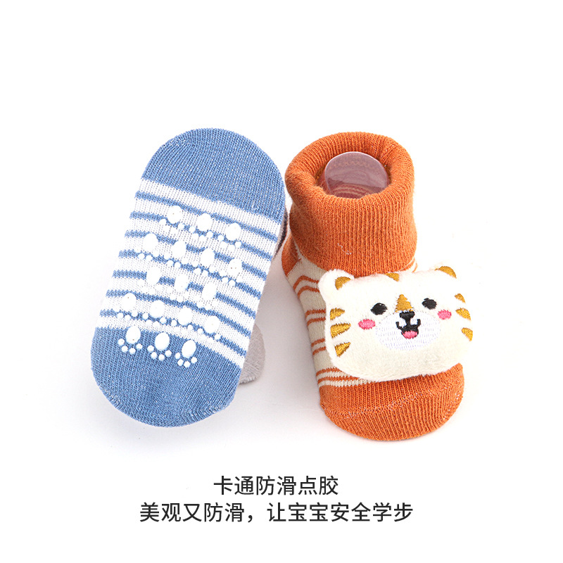 Cross-border exclusive baby socks, spring and autumn thin floor socks, cartoon doll socks with built-in bells, baby socks, and walking socks Application Scenario