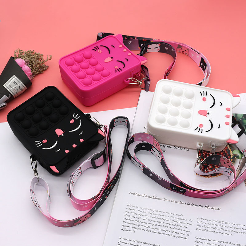 Rat Killer Pioneer Silicone Cartoon Press crossbody Bag, Unicorn Children's single-shoulder bag, Girls' crossbody small square bag wholesale Application Scenario